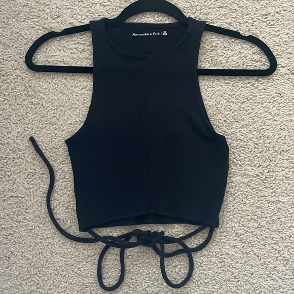 A&F Tie Around Top - Picture 3 of 5